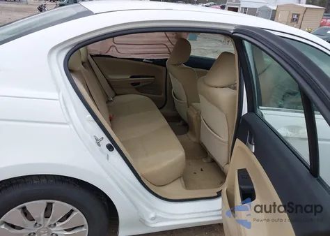 2011 Honda Accord 2.4 Lx из США, поврежденный, VIN 1HGCP2F31BA014896